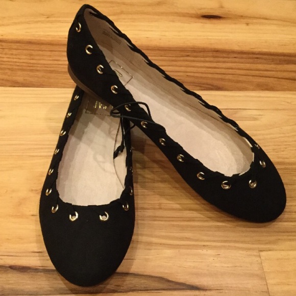 GAP Shoes - Women’s 8.5 Black Faux Suede Gold Flat Shoes